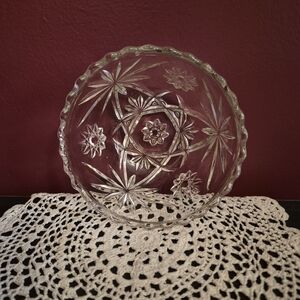 Elegant Clear Glass Decorative Bowl